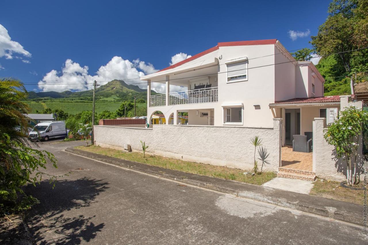 Alpinia - Appt Avec Piscine Partagee Apartment Saint-Pierre Екстериор снимка