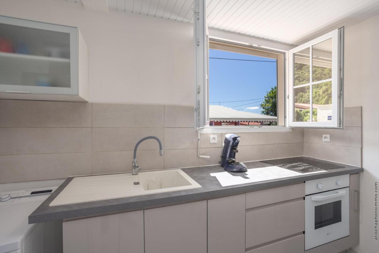 Alpinia - Appt Avec Piscine Partagee Apartment Saint-Pierre Екстериор снимка