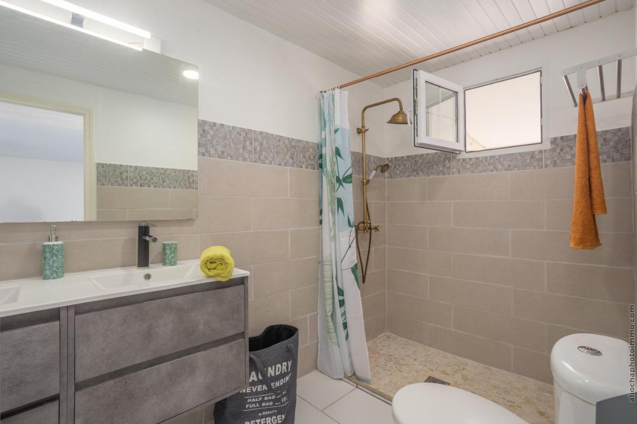 Alpinia - Appt Avec Piscine Partagee Apartment Saint-Pierre Екстериор снимка